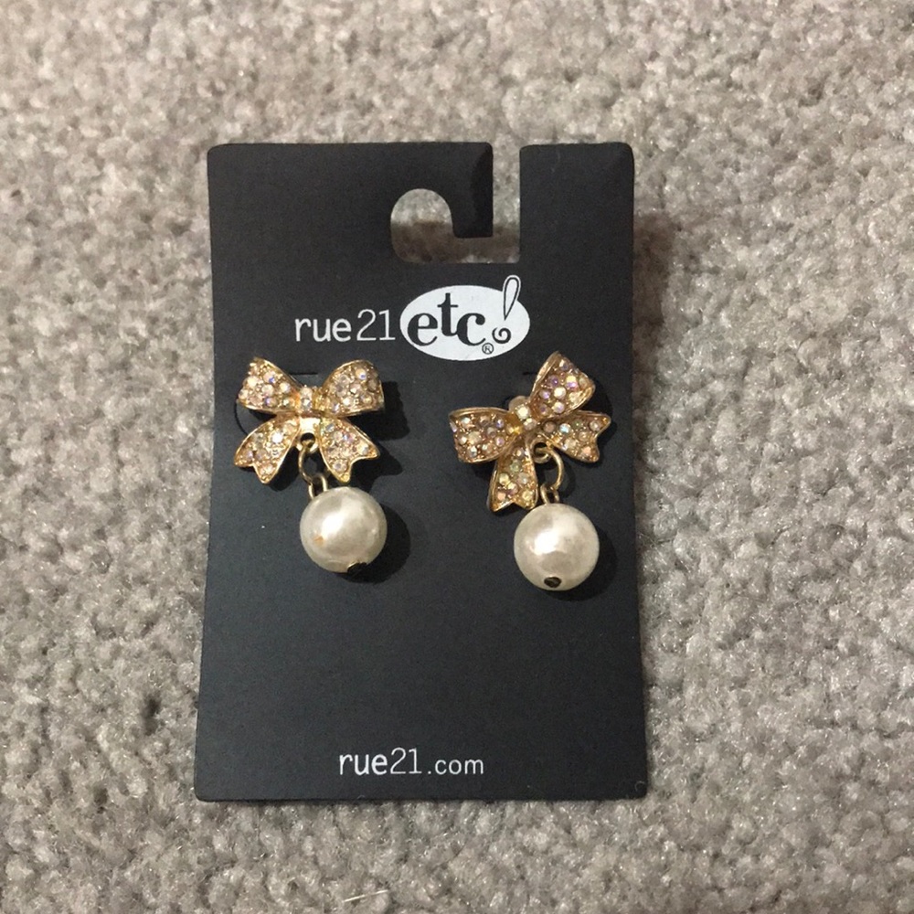 Bow Earrings 🎀